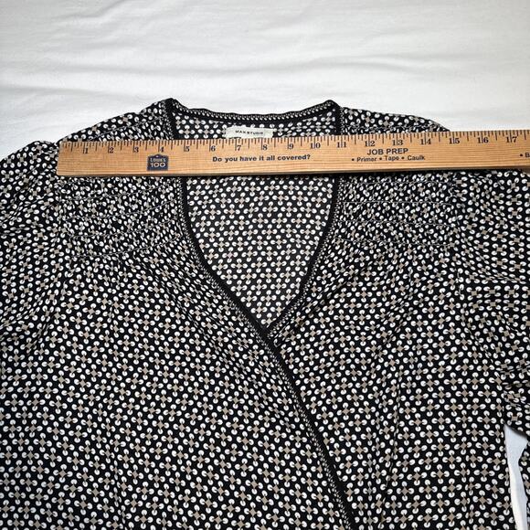Max Studio Black Tan White Geo Print Elastic Cuff Pleated Blouse Tunic L Top EUC - Picture 3 of 16
